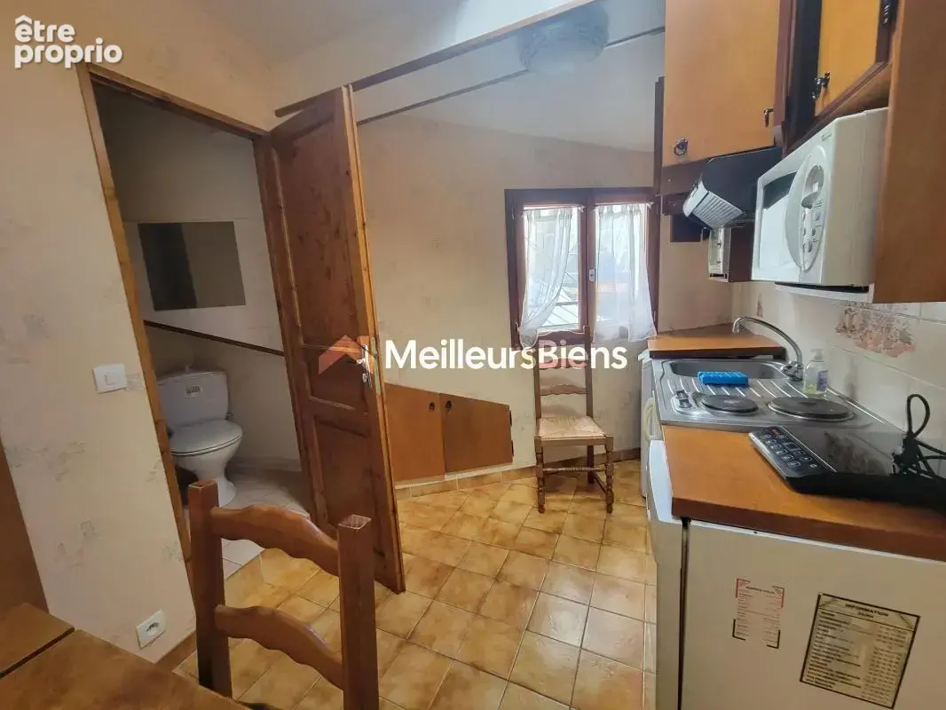 T1 de 24,35 m² au 5e étage à Paris 75003 avec cuisine séparée - photo 9