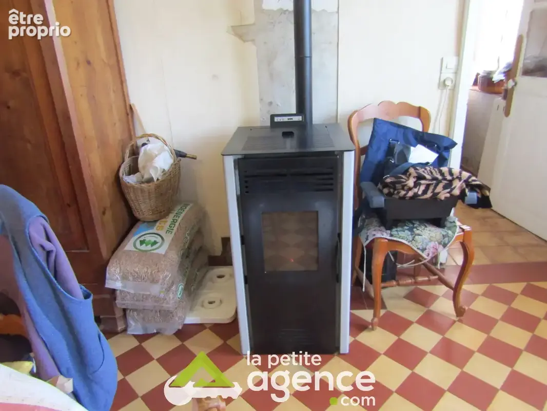 Maison 3 pièces 83 m² à vendre à La Chapelle-Hugon (18150) - photo 10