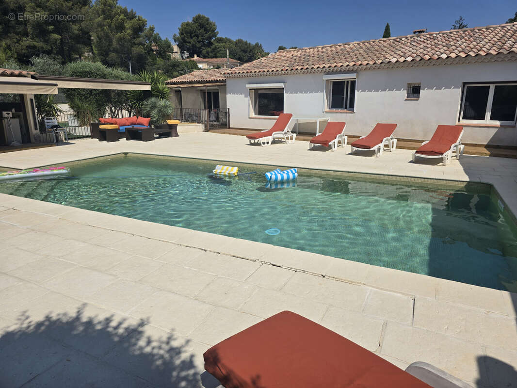 Maison à LA CADIERE-D&#039;AZUR