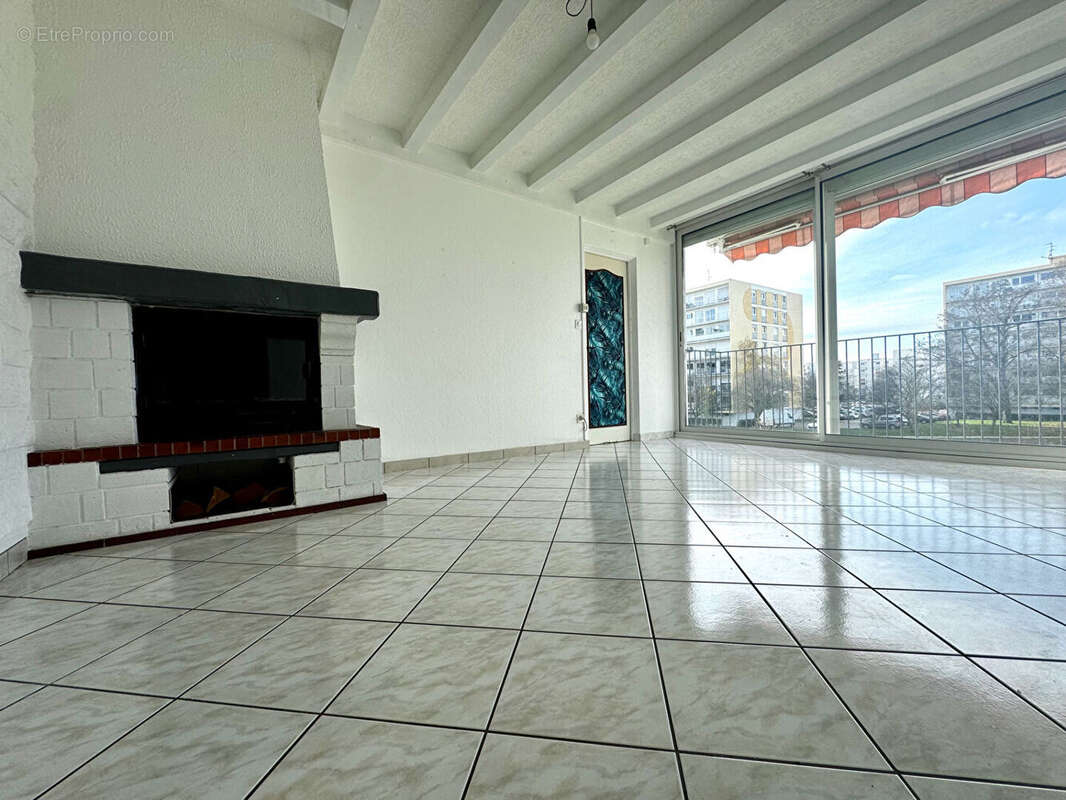 Appartement à CHEVIGNY-SAINT-SAUVEUR