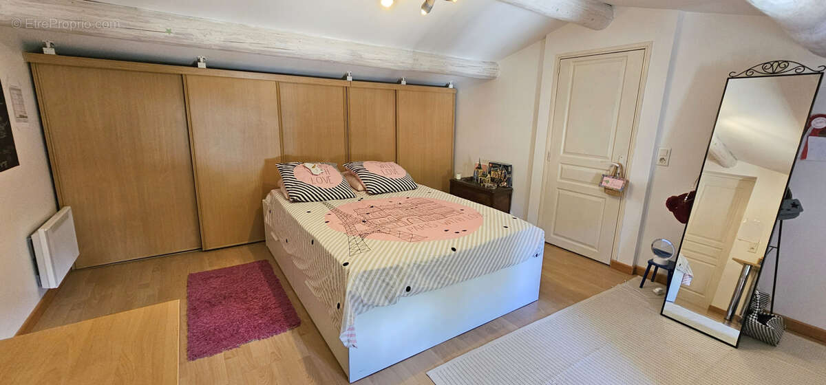 Maison à BAGNOLS-EN-FORET