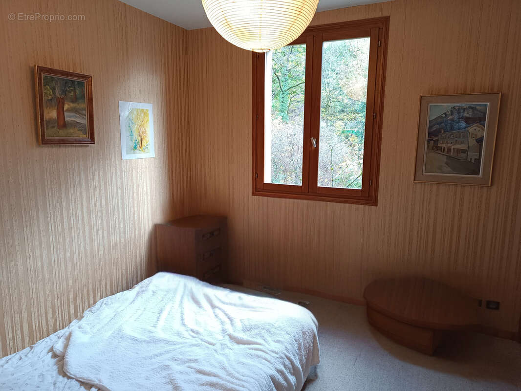 Appartement à SAINT-EGREVE