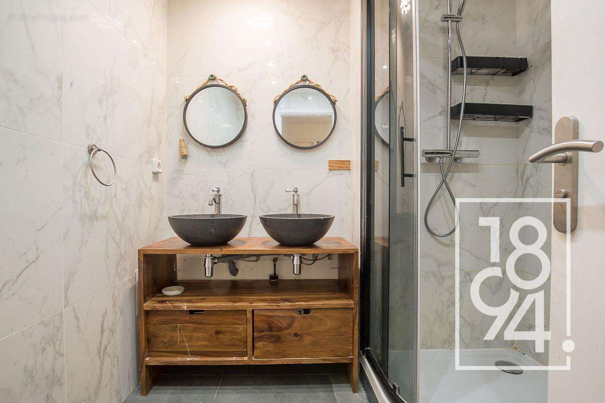 Superbe appartement T3 rénové de 74m2 avec grande terrasse Carré d'or - photo 10