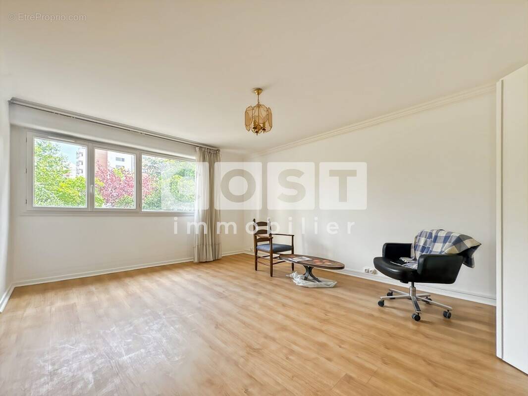 Appartement à ASNIERES-SUR-SEINE
