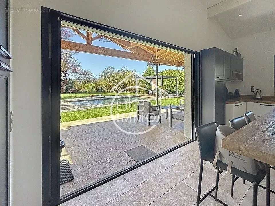 Maison à SAINT-JEAN-DE-BLAIGNAC