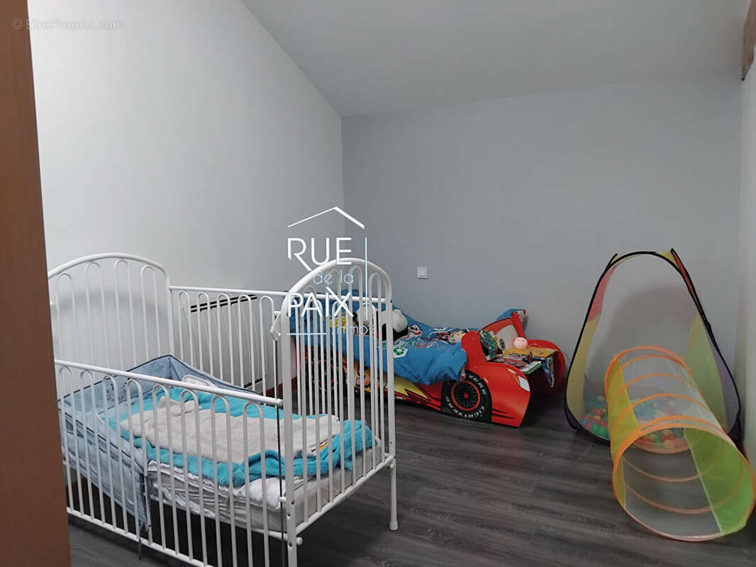 Maison à NUEIL-SOUS-FAYE