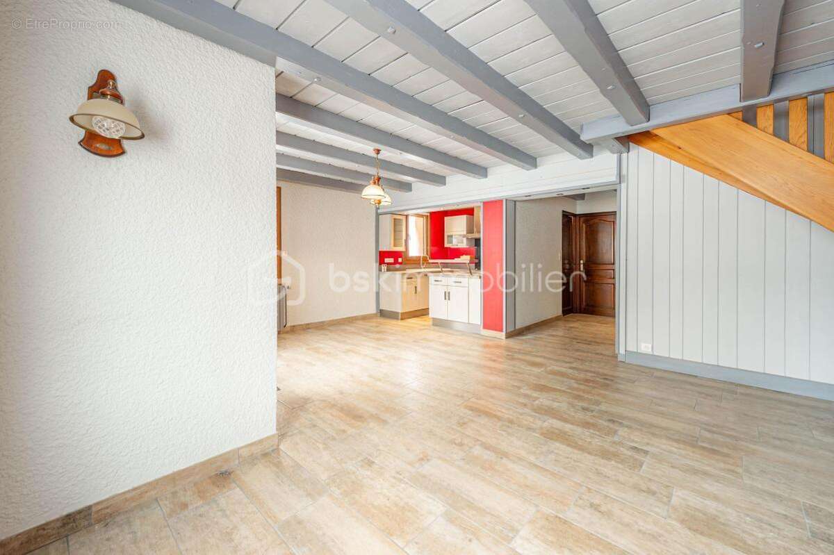 Appartement à FONTCOUVERTE-LA-TOUSSUIRE