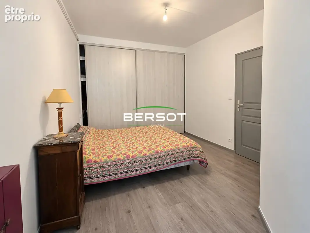 Bel appartement T4 de 110 m²  avec 2 chambres - photo 8
