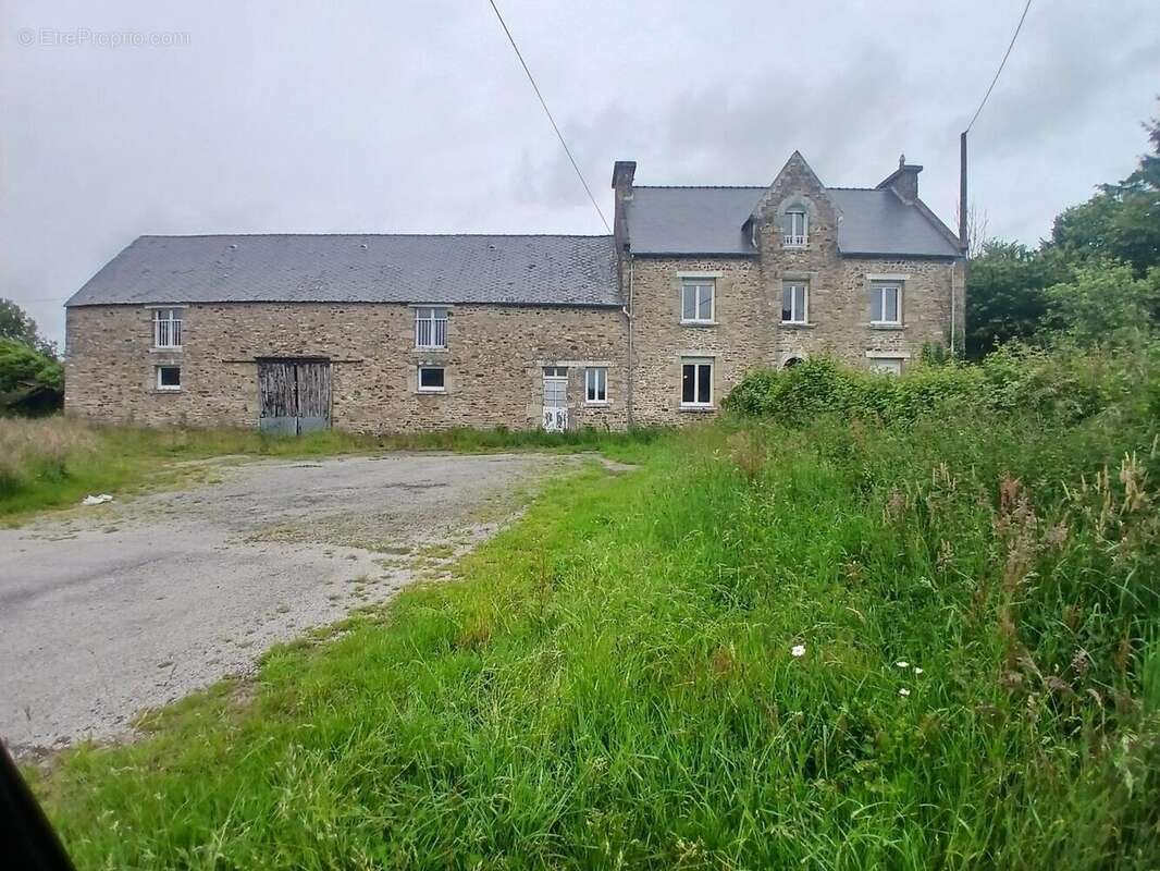 Photo 1 - Maison à PLUMERGAT