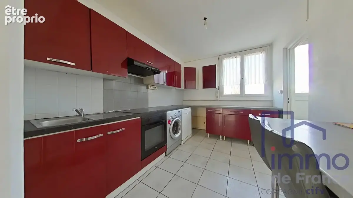 Appartement 73 m² à Saint-Etienne  - photo 5