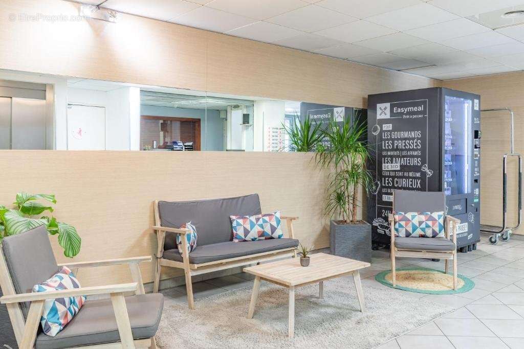 INVESTISSEMENT LOCATIF  NICE - Résidence Appart'City Classic Nice Acropolis- 6.42% de rentabilité - photo 8
