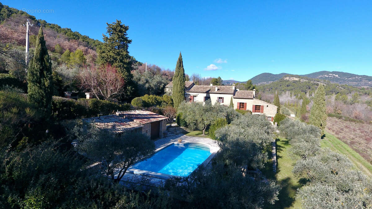 Maison à VAISON-LA-ROMAINE