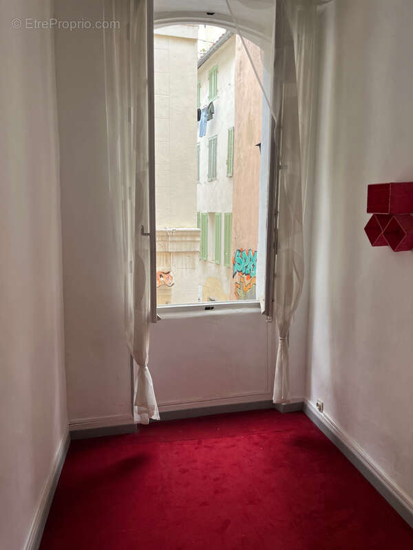 Appartement à MARSEILLE-2E