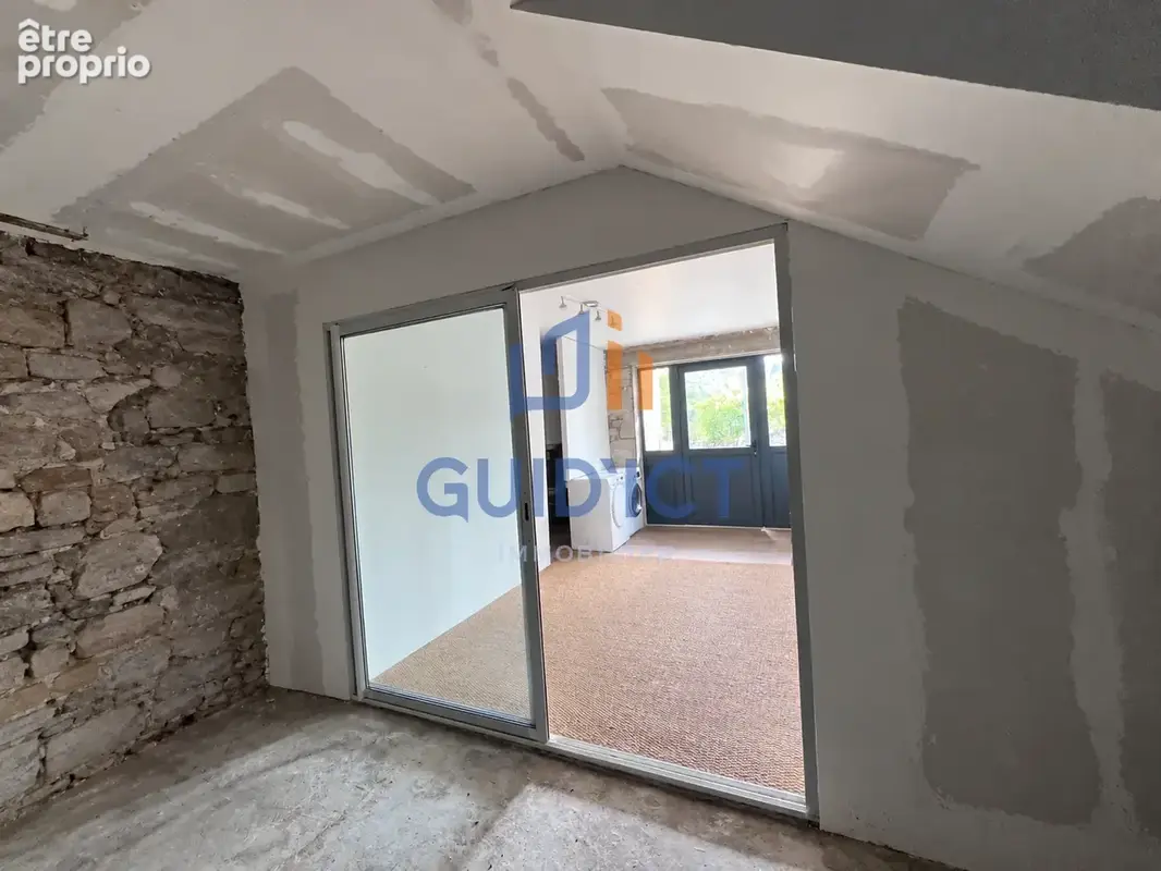 Maison de caractère avec jardin, terrasse et garage   175 000 € - photo 12