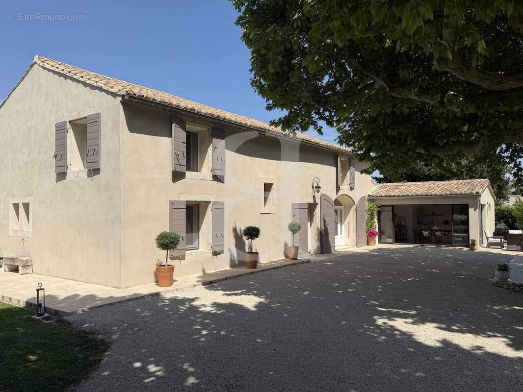Maison à EYGALIERES