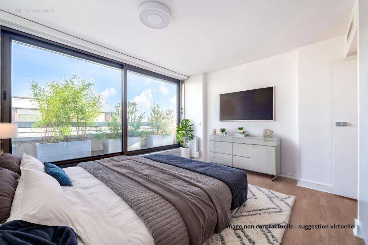 Appartement à PARIS-8E