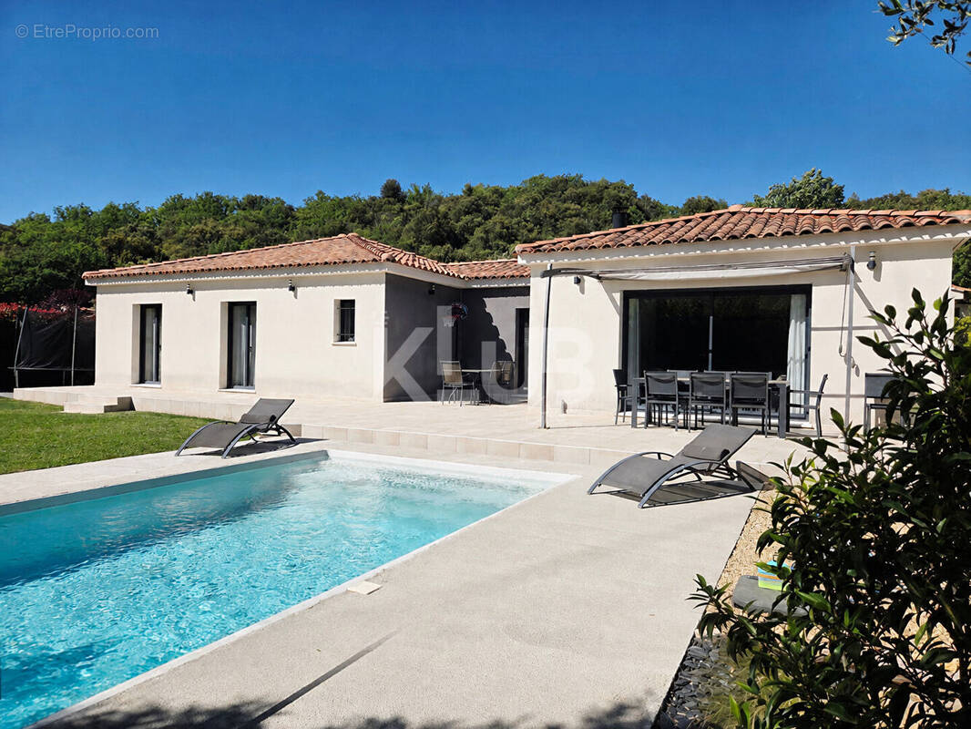Maison à VINON-SUR-VERDON
