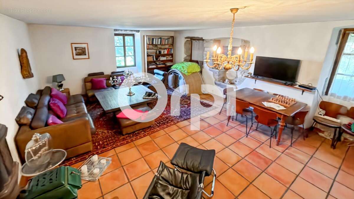 Maison à BANNE