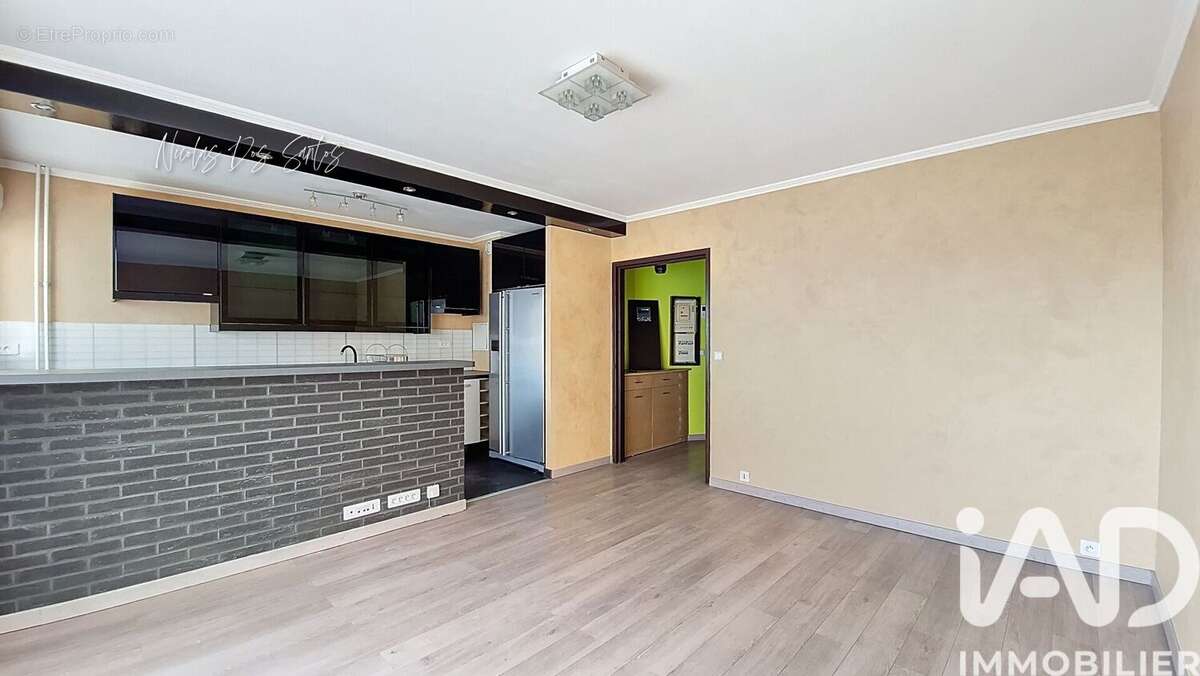 Photo 2 - Appartement à SAINT-DENIS