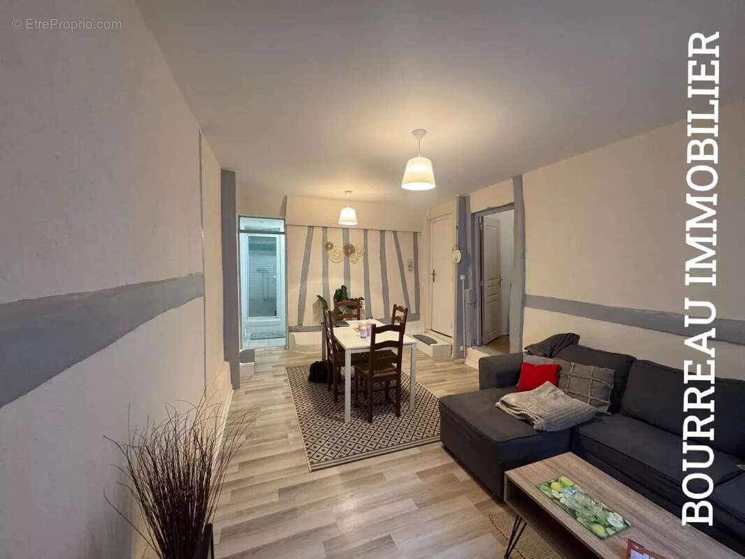 Appartement à JOIGNY