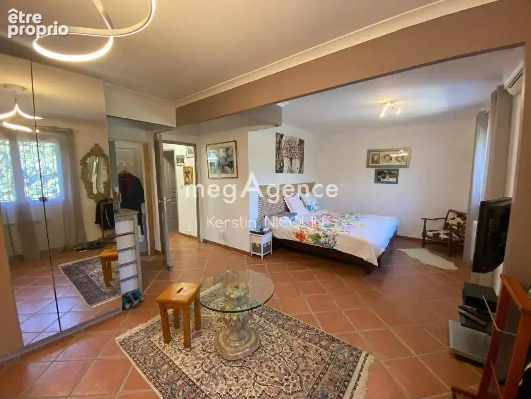 Superbe villa à Néoules, proche du village - photo 9