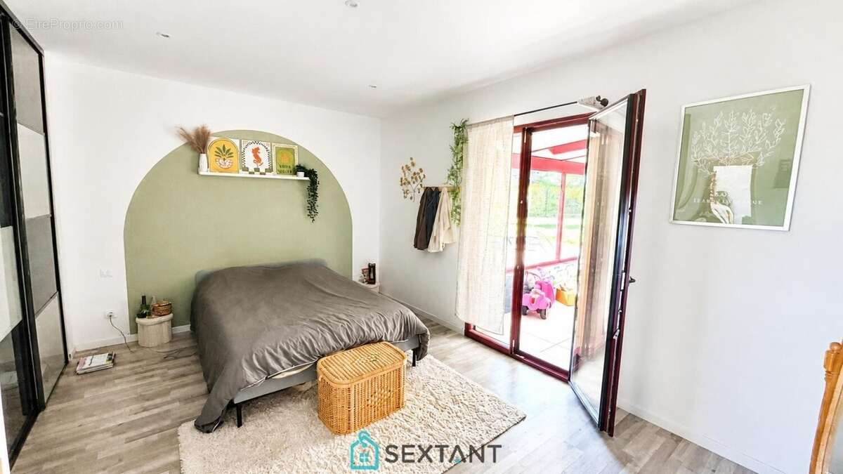 Maison contemporaine de plain-pied  250 m² habitables  terrain de 3 300 m²  dpe b - photo 9