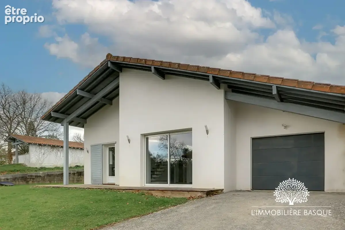 Maison 4 pièces 97 m² à vendre à Bassussarry (64200) - photo 2