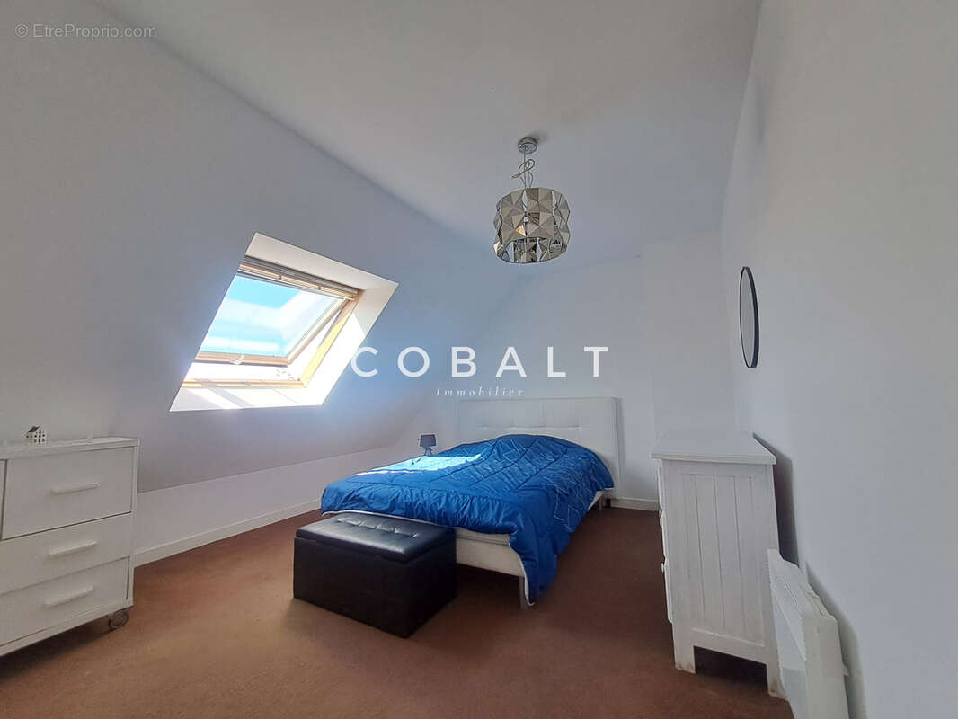 Appartement - 80 m2 - 2 chambres - Place de stationnement + Cave - Saint-Marc-sur-Mer - photo 7