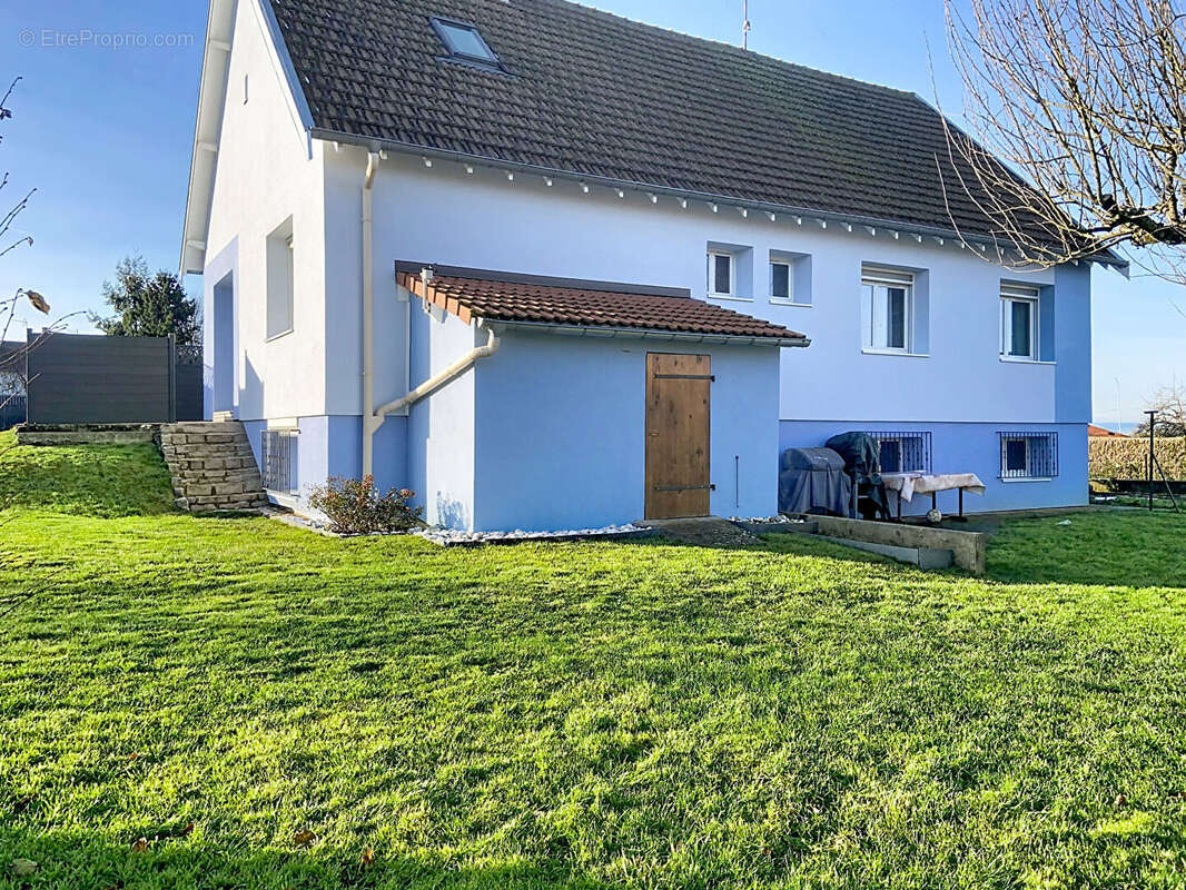 Maison à GIRONCOURT-SUR-VRAINE