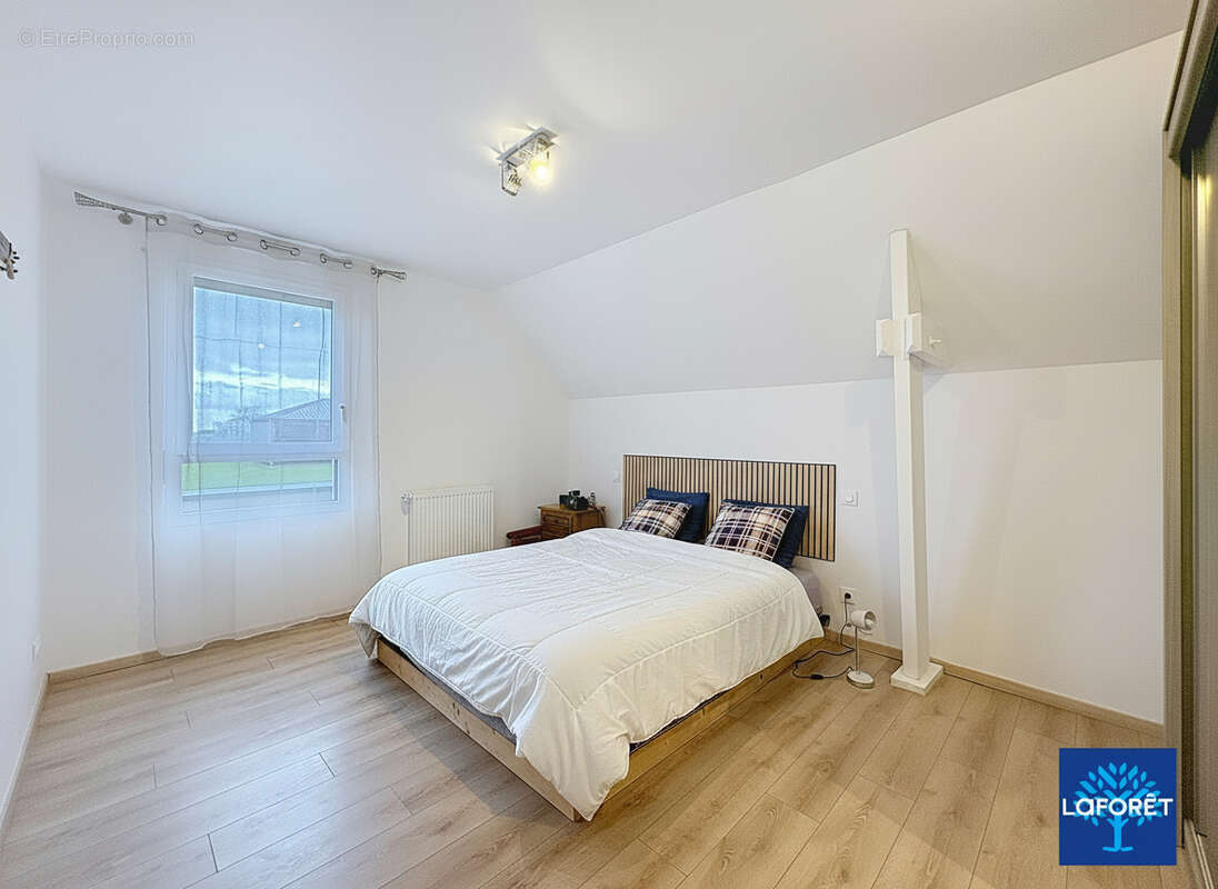 Maison à COLOMBY-SUR-THAON