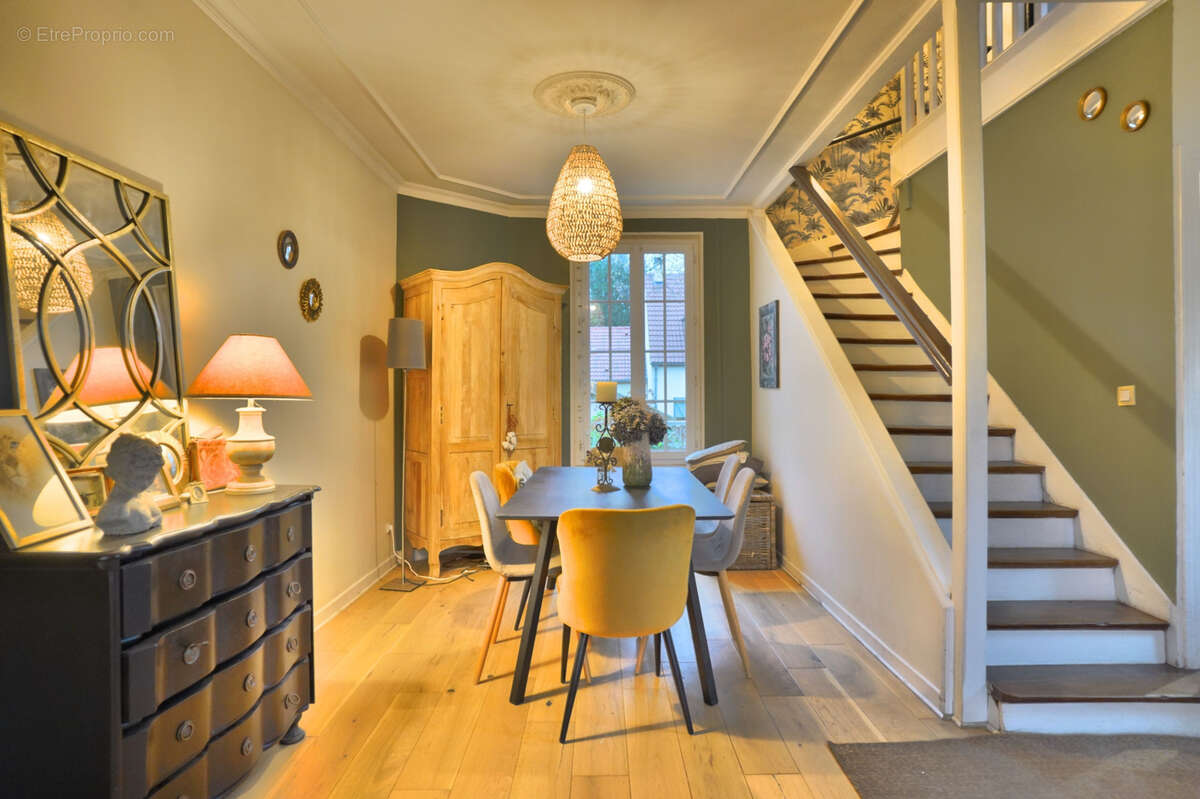 Maison à BOURRON-MARLOTTE