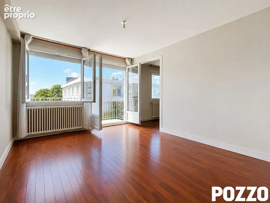 Appartement  4 pièce(s) 74 m2 à GRANVILLE - photo 6