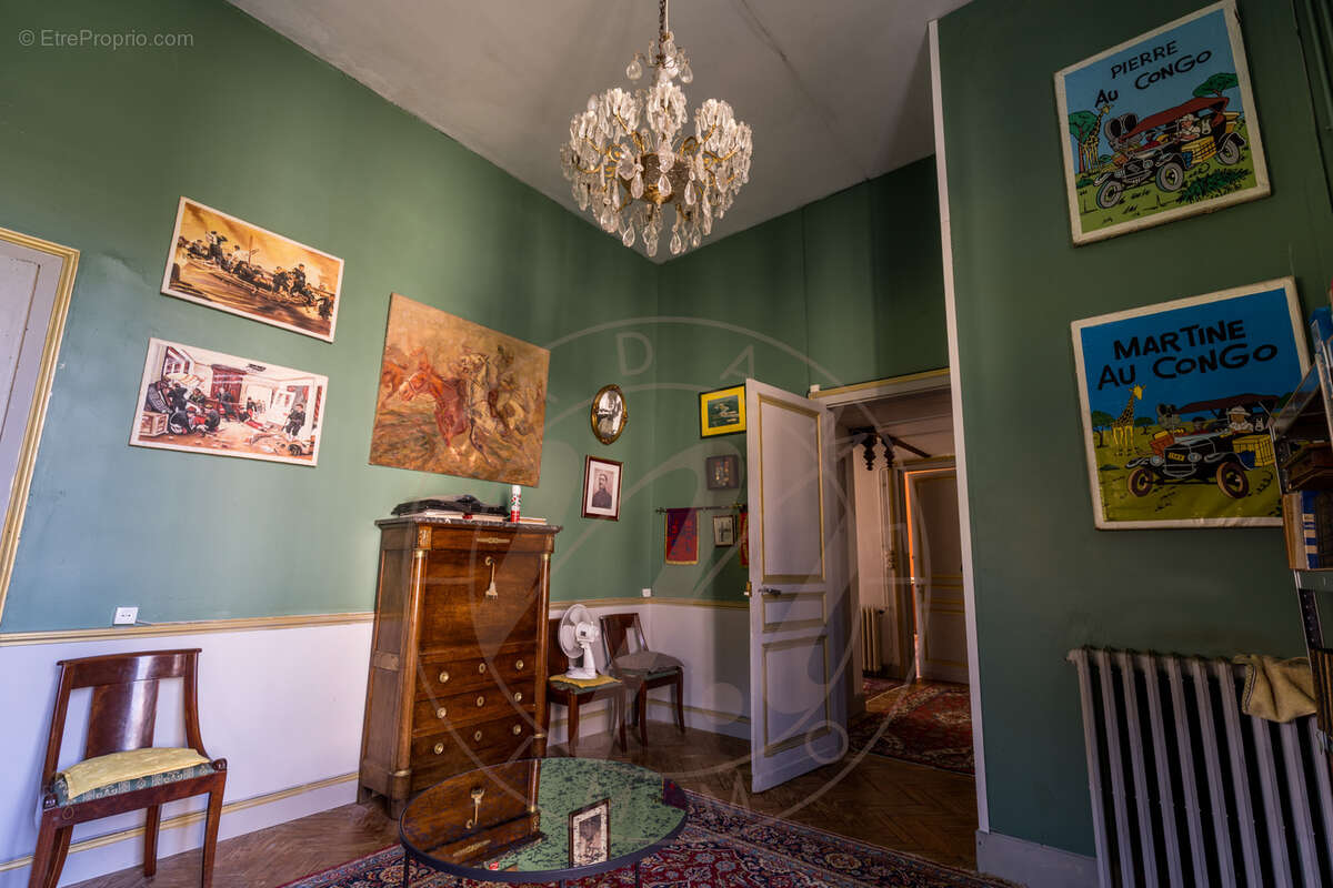 Maison à CAMPAGNE