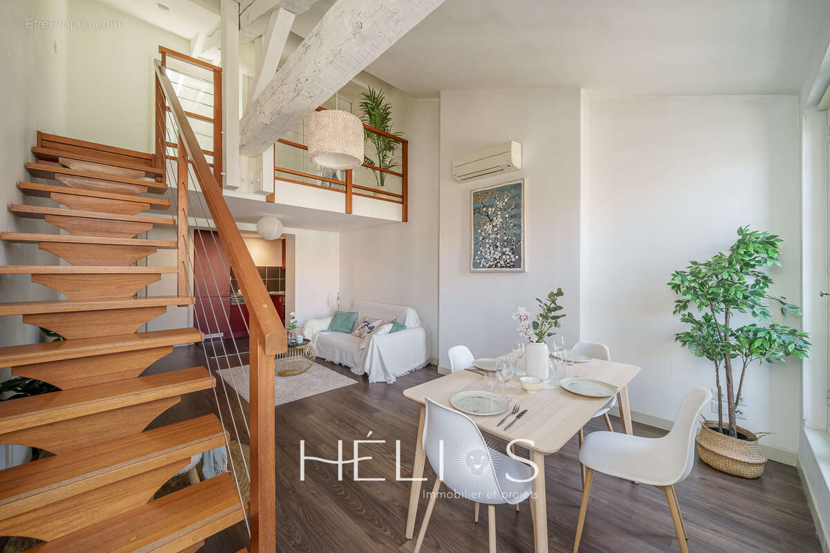 Appartement à MARSEILLE-2E
