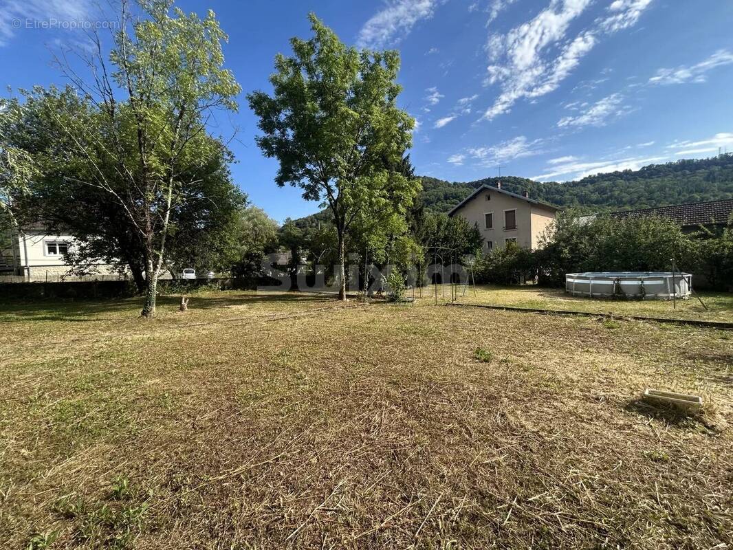 Maison à LONS-LE-SAUNIER
