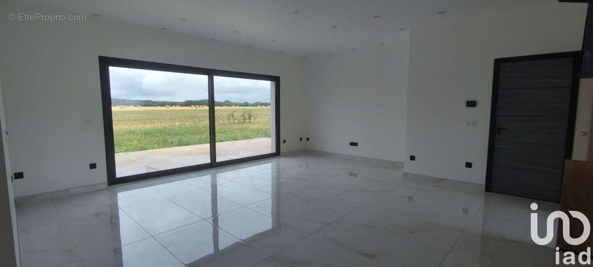 Photo 4 - Maison à MISEREY