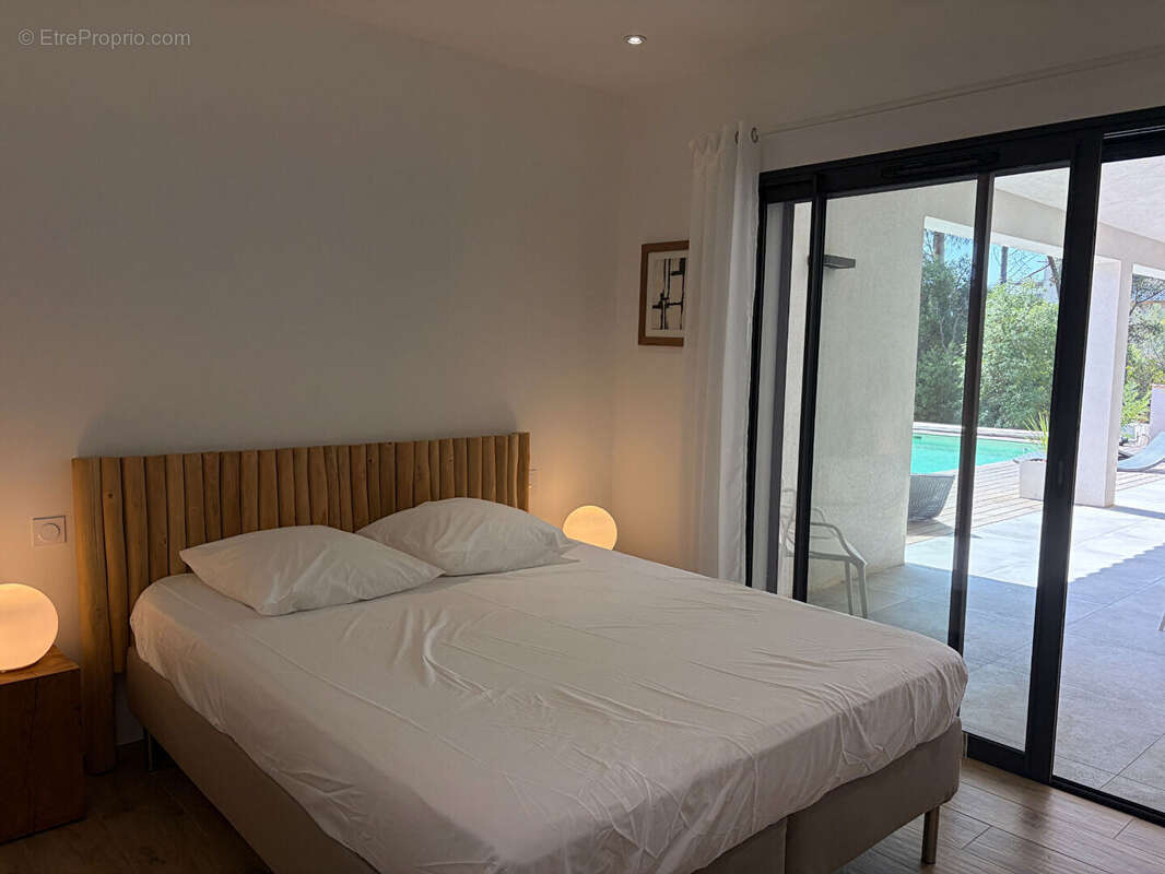 Villa contemporaine d'exception - Centre de Porto-Vecchio - photo 8