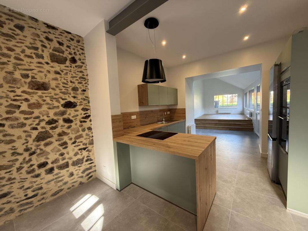 Maison à SAINT-SULIAC