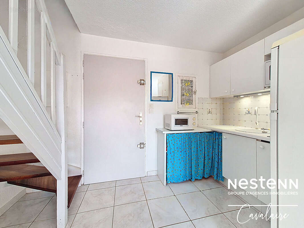 Appartement Cavalaire Sur Mer 2 pièce(s) dans résidence sécurisée en coeur de ville - photo 8