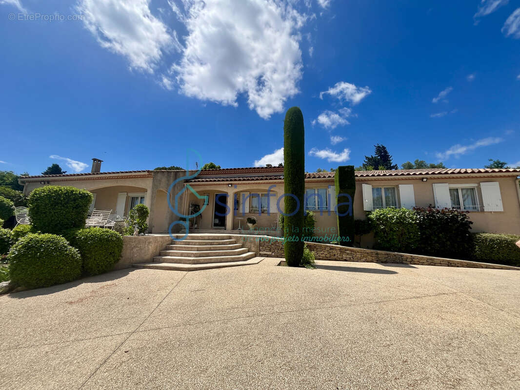 Maison à SERNHAC