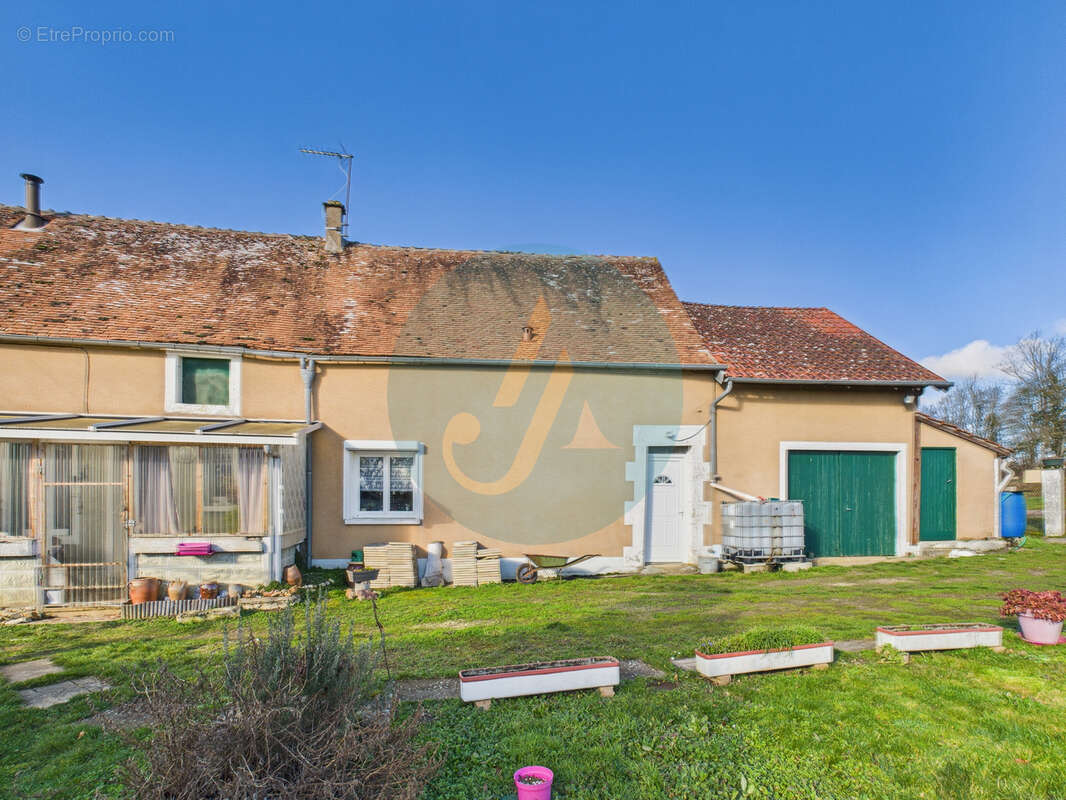 Maison à COSNE-COURS-SUR-LOIRE