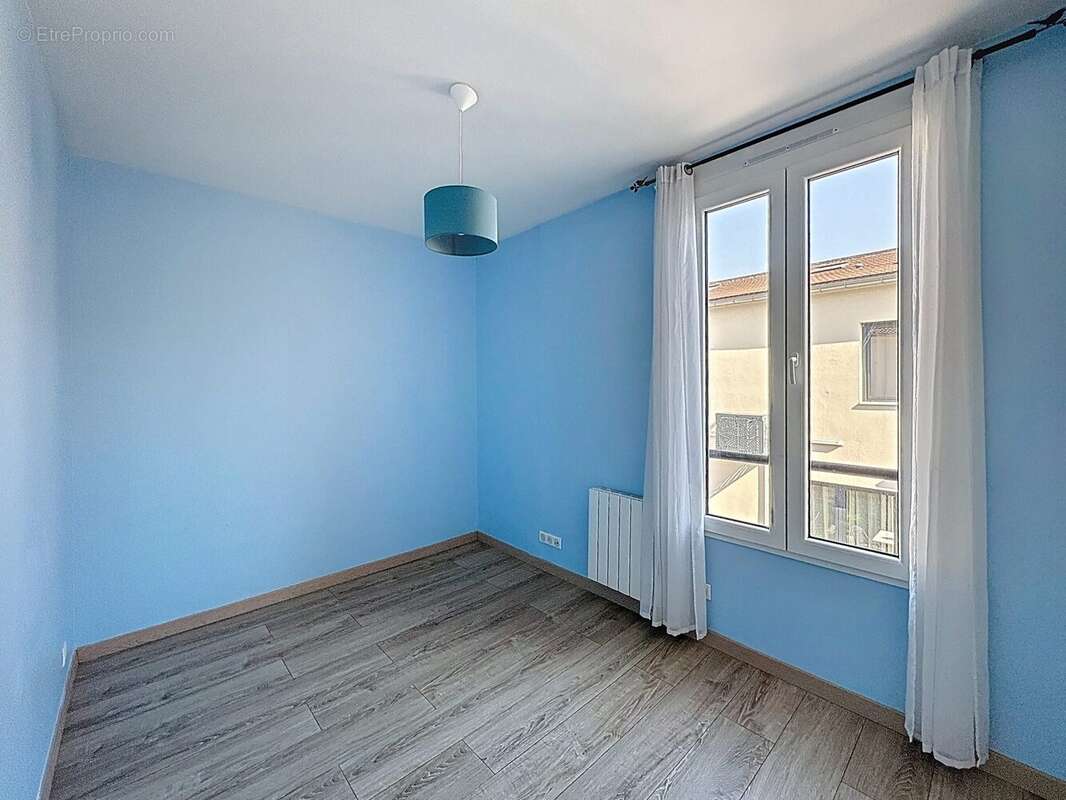 Appartement à MAISONS-ALFORT