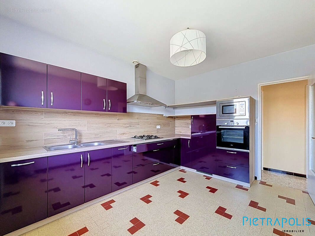 Maison 135 m² à Meyzieu  - photo 3