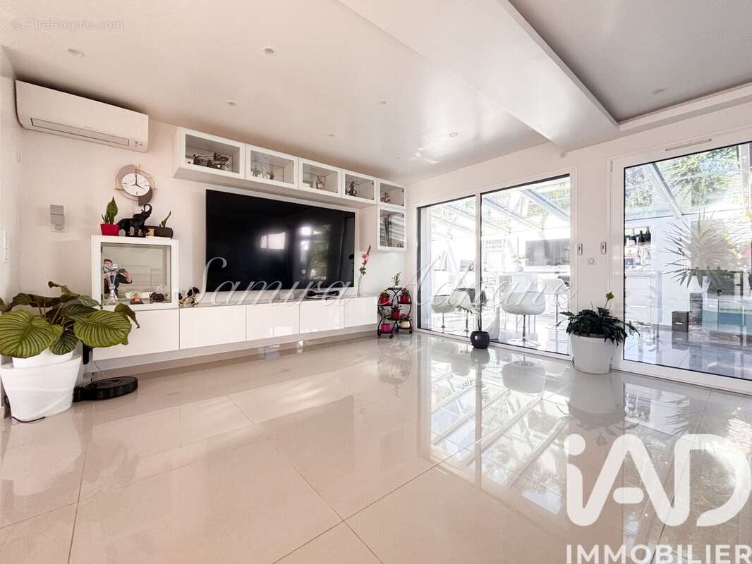 Photo 6 - Maison à MONTIGNY-LES-CORMEILLES