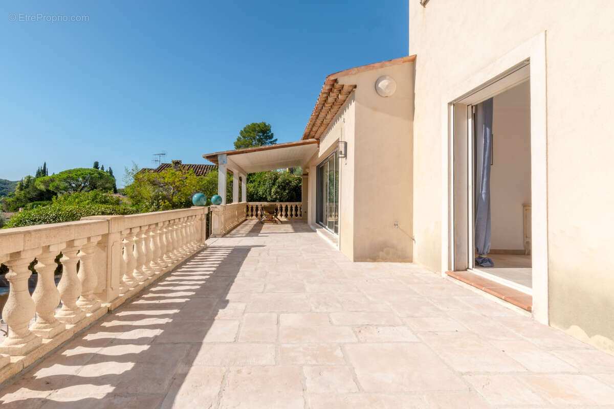 Maison à LA COLLE-SUR-LOUP