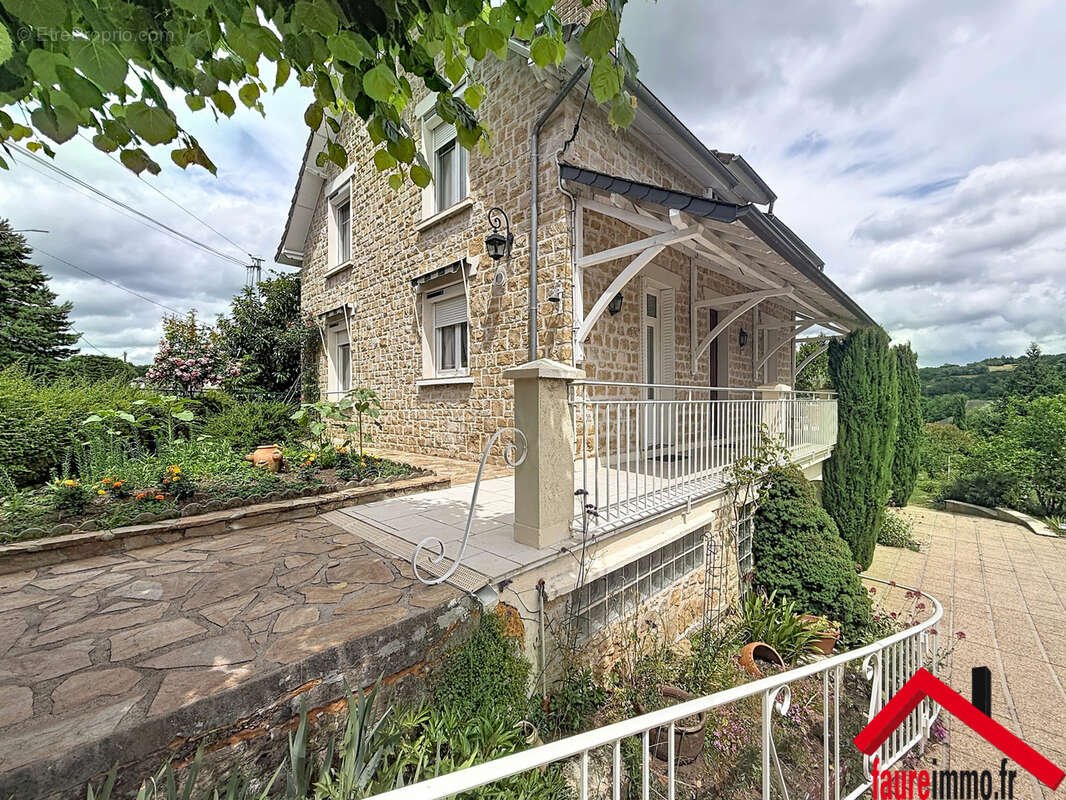 Maison à OBJAT