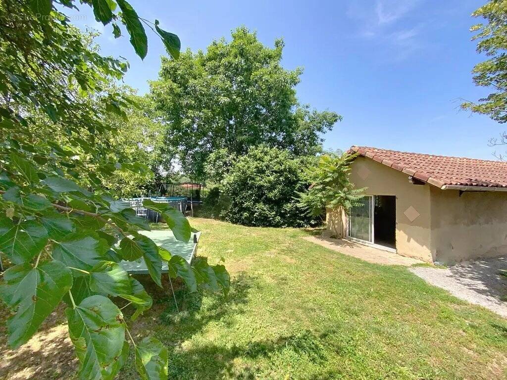 Maison à SAINT-SULPICE