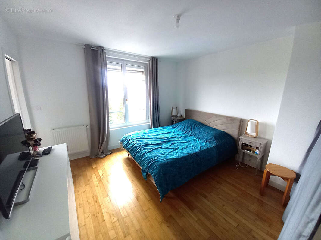 Appartement à FOUGERES