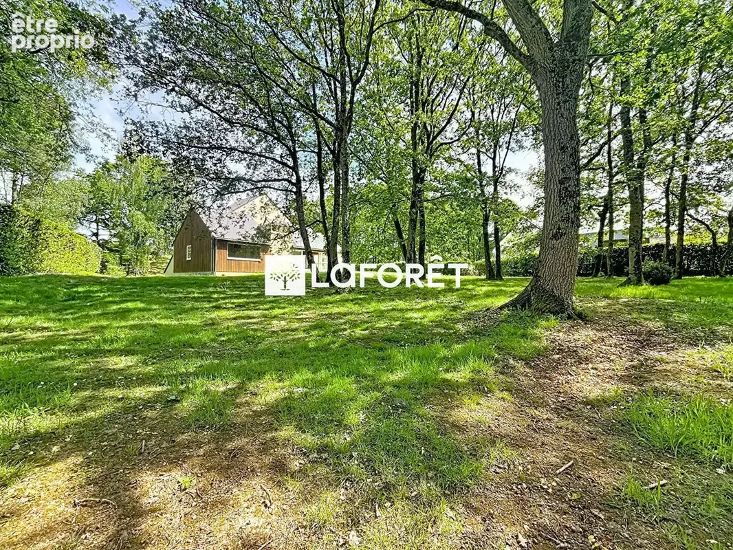 Maison familiale située dans un cadre verdoyant avec grand terrain - photo 17