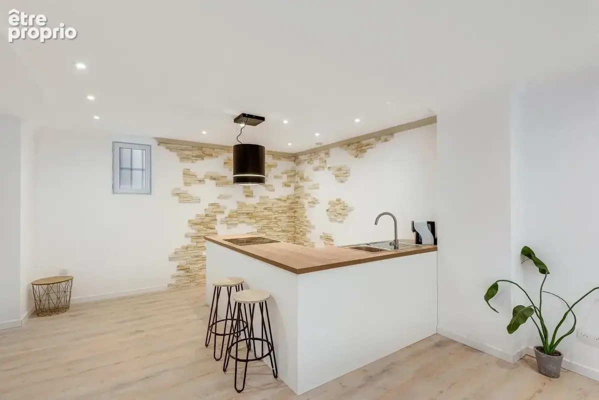 Fréjus centre historique - Appartement 81 m2 entièrement rénové - photo 14